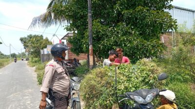 Bhabinkamtibmas Dukung Ketahanan Pangan, Warga Merembu Antusias!