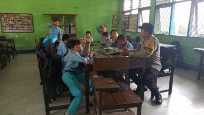 Pengamanan Ketat Polsek Gerung dalam Program Makan Bergizi Gratis di SDN Dasan Tapen
