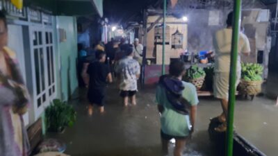 Banjir Rendam Ratusan Rumah di Dusun Pohdodol, Warga Masih Bertahan di Pengungsian