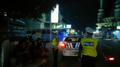 Patroli Malam Gerung, Lombok Barat: Cegah Balap Liar dan Kejahatan Jalanan
