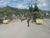 Sat Lantas Polres Bima Kota Laksanakan Pengalihan Arus Lalin Terkait Pengerjaan Crossing Drainase di Kawasan Amahami