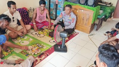 Kapolsek Hu’u Lakukan Silaturahmi dengan Korban Kecelakaan di Jalan Lakey Dompu