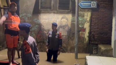 Meski Banjir Berangsur Surut Tim Polda Metro Jaya Terus Siaga