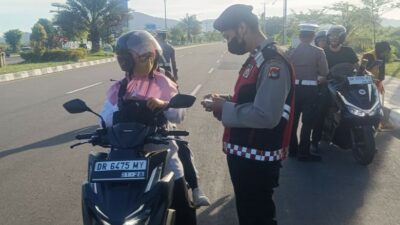 42 Pelanggar Terjaring Operasi Patuh Rinjani 2025 di Bypass BIL 2 Lombok Barat