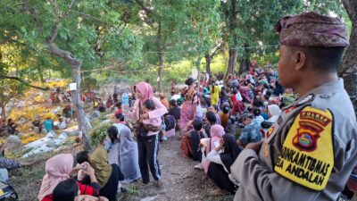 Kapolsek Bayan Laksanakan Sambang Duka