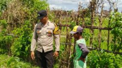 Bhabinkamtibmas Desa Labuapi Bantu Pasar Murah, Jaga Stabilitas Harga Pangan
