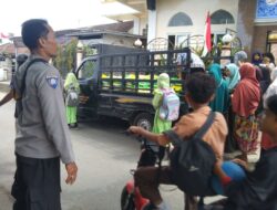 Polsek Batulayar Gelar Gerakan Pangan Murah, 2 Ton Beras Ludes Diserbu Warga