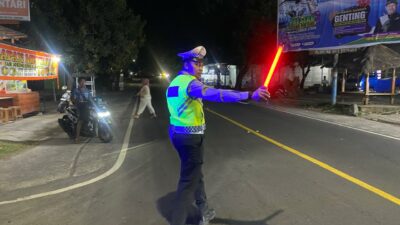 Satlantas Polres Lombok Utara Gelar Blue Light Patrol di Jalan Raya Gangga