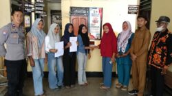 bhabinkamtibmas desa hu’u mediasi penyelesaian kasus pencemaran nama baik secara kekeluargaan