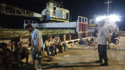 Polsek Kawasan Pelabuhan Laut Bima Gelar Patroli Rutin, Jaga Keamanan di Area Pelabuhan
