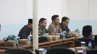Kapolres Lombok Utara Hadiri Rapat Paripurna DPRD KLU Bahas Laporan Anggaran dan Penandatanganan Nota Kesepakatan KUA-PPAS APBD 2026