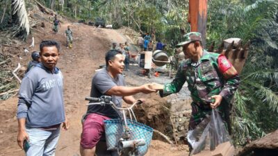 Babinsa Giri Madia Tebar Kepedulian Sambut HUT TNI ke-80