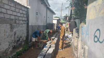 Sinergi Babinsa dan Warga Percepat Pembangunan Jalan Desa