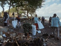 Pantai Bersih, Masyarakat Bahagia: Sinergi TNI dan Pemkot Mataram