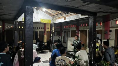 Pendekatan Humanis Babinsa Jaga Ketertiban Dua Lingkungan