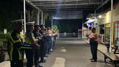 Pantau Aktivitas Masyarakat dan Pastikan Kondusifitas Wilayah Menjelang Perayaan Nataru Piket Fungsi dan Pamapta Polres Bima Gelar Patroli Gabungan