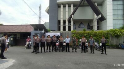 Satgas 2 Preventif Ops Lilin Rinjani 2025 Intensifkan Patroli Gereja di Mataram, Pastikan Ibadah Natal Aman dan Kondusif
