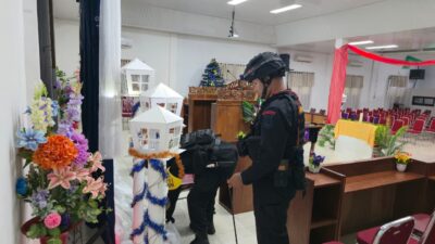 Jelang Natal dan Tahun Baru, Polri Sterilisasi Tempat Ibadah Nasrani di Maluk