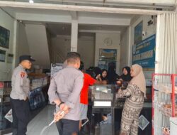 Polsek Batukliang Utara Laksanakan Patroli Silaturahmi di Pertokoan Desa Teratak