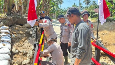 Brimob Polda Sumbar Rampungkan Jembatan Darurat Penghubung Kataping–Sungai Buluah