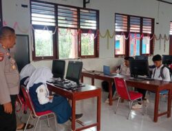 Polsek Woha Laksanakan Pengamanan Ujian Calon Siswa Baru SMA Kemala Taruna Bhayangkara di SMPN I Woha