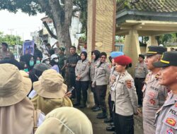 Polres Dompu Amankan Aksi Unjuk Rasa Aliansi Honorer Non-Database BKN Gagal CPNS.