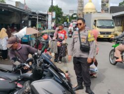 Bhabinkamtibmas Desa Teratak Sambangi Pasar Tradisional, Sampaikan Pesan Kamtibmas kepada Pedagang dan Pengunjung