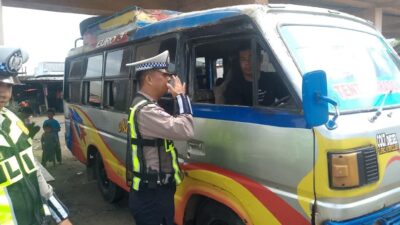 Unit Diyaksa Satlantas Polres Bima, Sambangi Terminal Tente Sosialisasikan Operasi Keselamatan Rinjani Tahun 2026