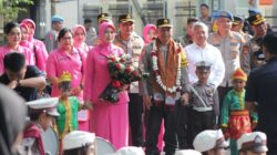 Kapolda NTB Irjen Pol Edy Murbowo Laksanakan Kunjungan Kerja ke Polres Dompu, Berikan Arahan dan Bansos kepada Masyarakat