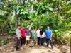 Bhabinkamtibmas Lalar Liang Dampingi Pengecekan Pohon di Kawasan Hutan Desa Bersama Dinas Kehutanan