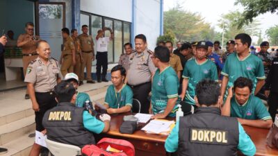 Rembug Bareng Pokdarkamtibmas di Bancar, Kapolresta Tuban Ajak Nelayan Bersinergi Jaga Kamtibmas